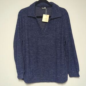 NWT BloomChic Blue Ribbed V Neck Sweater